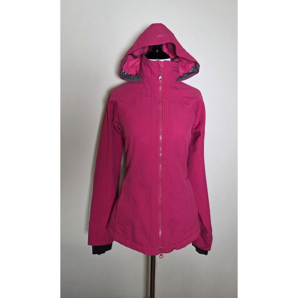 Lululemon Women's Embark Soft Shell Jacket With Hood Pink Fuscia Size 4